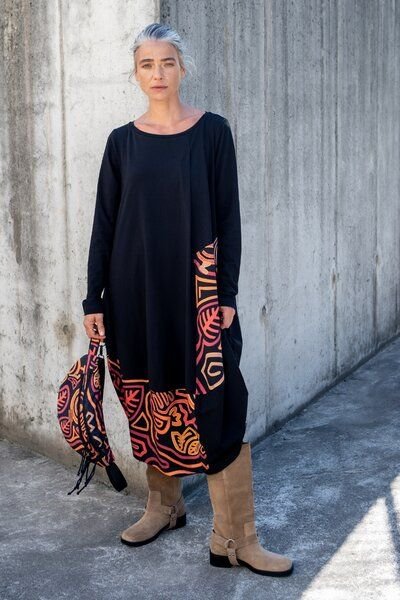 Kleid Tara – Maxikleid im „Ballon“-Stil – Langen Ärmeln – Seitliche Bänder zur Längenregulierung – Asymmetrische Nähte –...