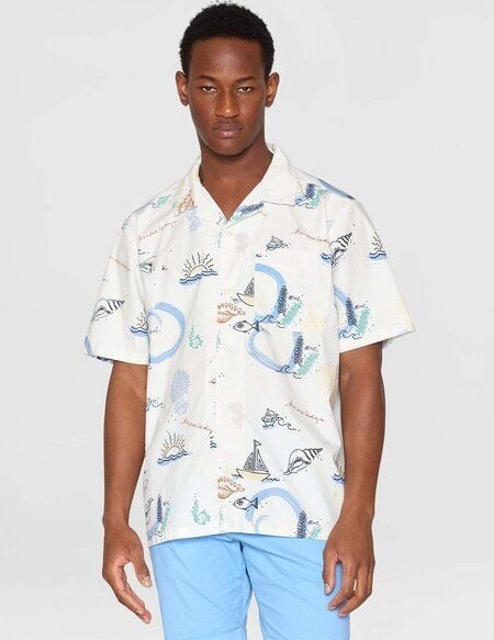 KnowledgeCotton Apparel Hemd - AOP Box short sleeve - aus Bio-Baumwolle