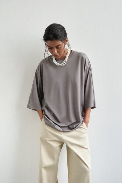IVA RYCH Oversize-T-Shirt in Grau I Deadstock