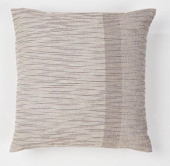 Thumbnail - By Native Handgewebte Kissenhülle aus 100% Bio-Baumwolle