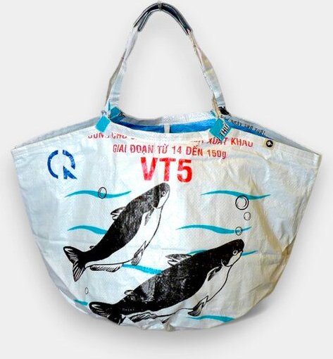 REFISHED fair fashion Tasche 'SOULMATE' - upcycelte Fischfuttersäcke