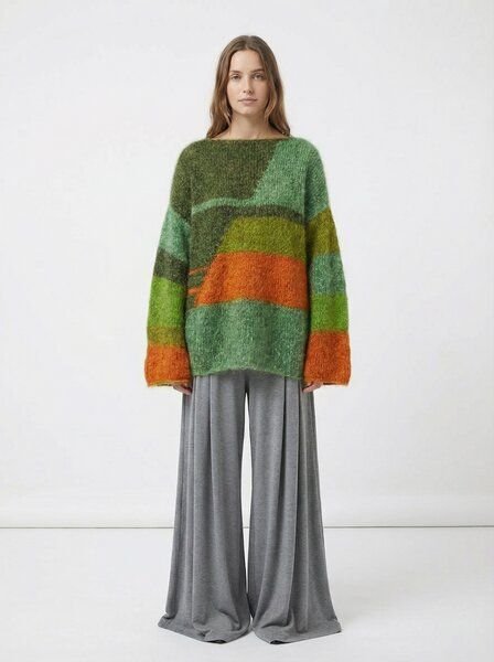 KnitToChange Oversize-Pullover aus weichem Effektgarn in Grün- und Orangetönen