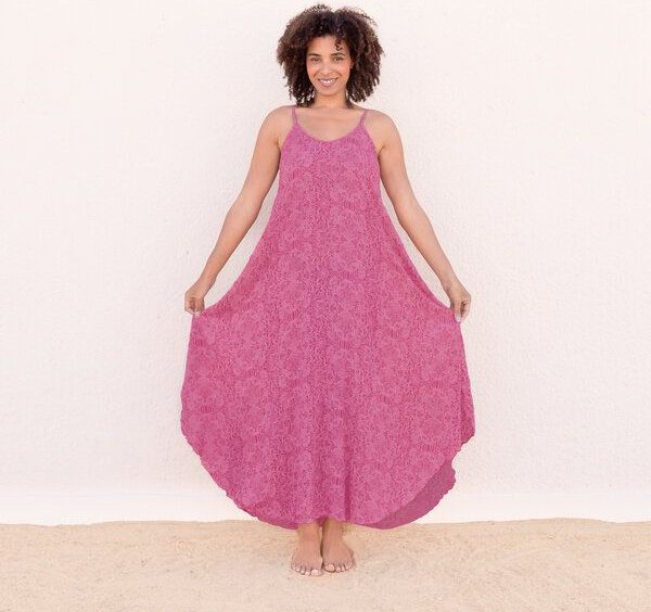 Jaya MAXIKLEID ESTELLE - Damen - Luftig-leichtes Maxikleid mit Allover-Blütenprint aus weichfließender Rayon-Viskose ide...