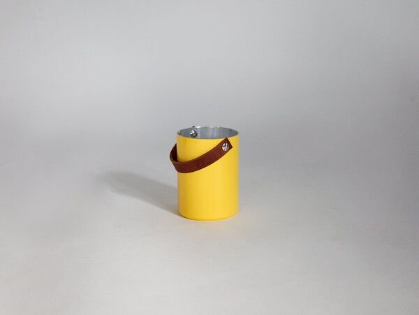 werkvoll by Lena Peter Recycling Feuerlöscher Henkeldose FIRE