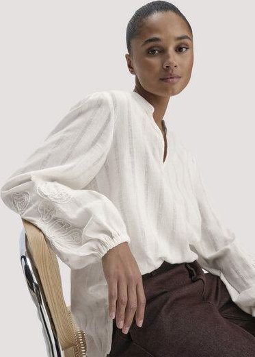 hessnatur Embroidery Bluse Relaxed aus Bio-Baumwolle mit Leinen