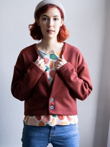 Ecostories Cardigan Wasserburg aus 100% kbt Bio-Merinowalk