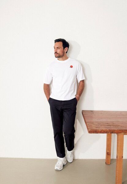 Givn Berlin T-Shirt GBLASSE (SUNSET) aus Bio-Baumwolle mit Print - White