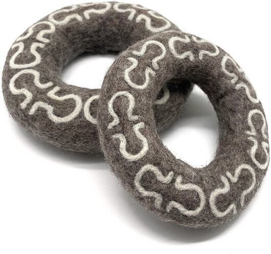 Wooliie Alchemy Life & Death Ring – handgefertigtes Spielzeug aus 100 % naturbelassener Schurwolle