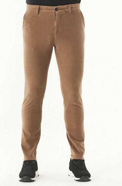 ORGANICATION Slim Cordhose aus Bio-Baumwolle