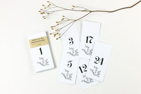 STUDIO KARAMELO Adventskalender Zahlen Anhänger | floral | Recyclingpapier