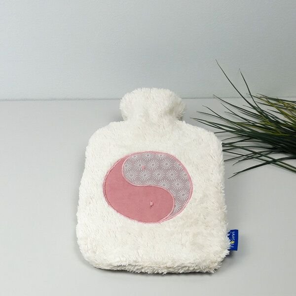 Flosinn Kuschelige Wärmflaschen aus Bio-Teddyplüsch. Wärmflaschenbezug und Wärmflasche. Verschiedene Farben