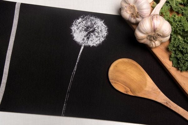 Hirschkind Bio & Fair-Trade-Geschirrtuch "Pusteblume", schwarz