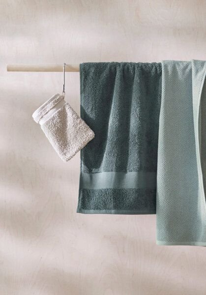 hessnatur Frottier Handtuch aus reiner Bio-Baumwolle