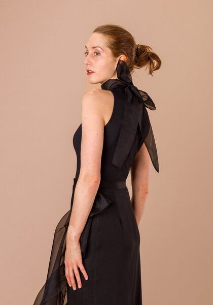 Atelier SNOW Eleganter Neckholder-Body ‘Odessa’ aus Bio-Baumwolle