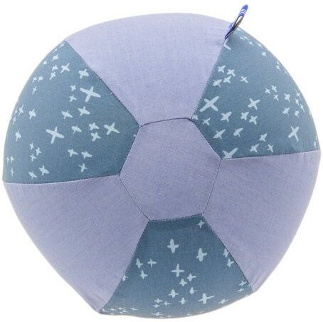 Flosinn Babyball für unterwegs. Luftballonhülle als Babyspielzeug.