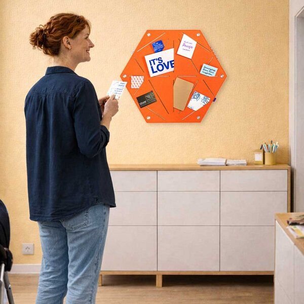 Hexagon-Pinnwand zum Stecken und Pinnen aus Filz, Memoboard mal anders von RÅVARE (HEX)