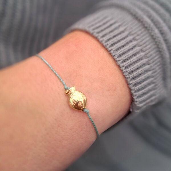 Bow & Hummingbird Armband auf Karte - Fisch - Gegen den Strom