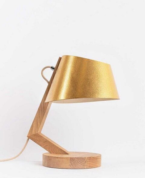 ALMUT von Wildheim Moderne Tischlampe aus Eiche Lampenschirm aus Naturmaterialien