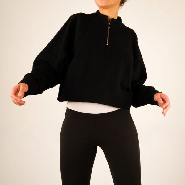 keijn ZIP Kurzer Pullover mit Kragendetail