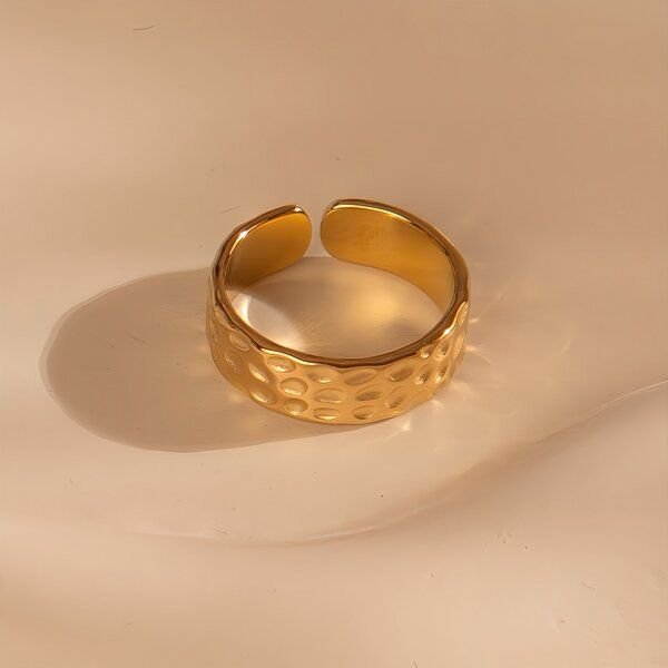 Größenverstellbarer BOLD HAMMERED DOTS Ring ca. Ø 17 - 19mm von Elektropulli