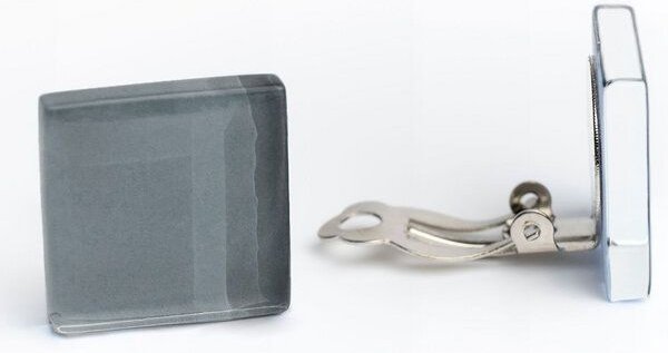 ALEXASCHA Auffällige Statement Ohrclips aus Glas | PUREFORM