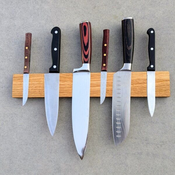 Baumkrone Magnetische Messerleiste aus Eichenholz