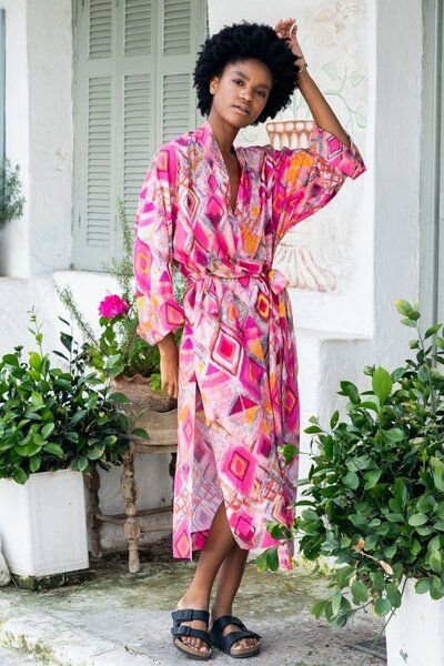 Kimono Rituals – Klassischer langärmeliger – Seitenschlitze auf beiden Seiten – V-Ausschnitt – Farbenfroher einzigartige...