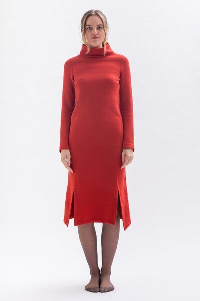Studio Hertzberg Winterkleid FAA*RA mit Stehkragen und Schlitzen aus Bio Baumwolle
