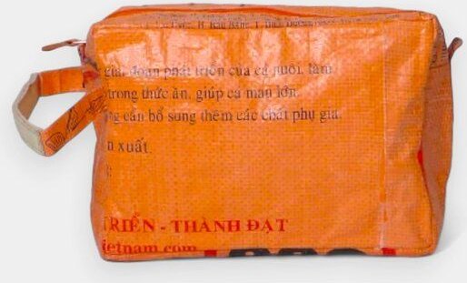 REFISHED fair fashion Necessaire 'WASH ME' - upcycelte Fischfuttersäcke