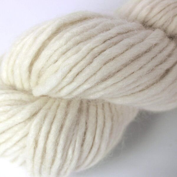 verdonna Kennlernbox 4FÜR3: handgesponnene Alpakawolle zum Stricken, Chunky, Babyalpaka, Grobstrick, je 100 Gramm