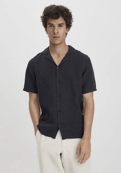 hessnatur Resort Hemd Kurzarm Regular aus reinem Leinen