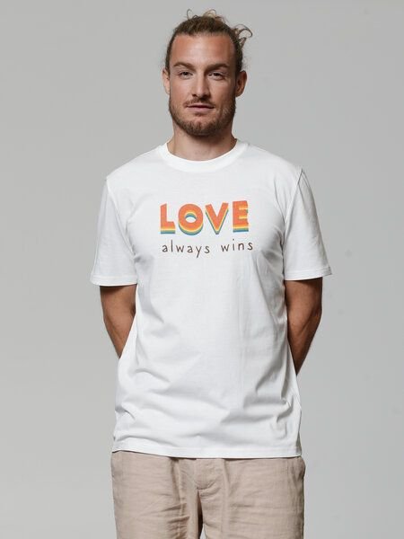 watapparel T-Shirt Unisex Love always wins