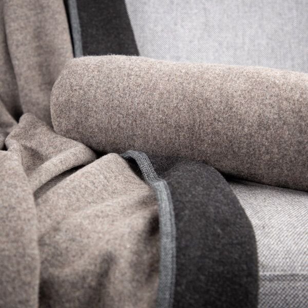 nahtur-design Nackenrolle aus Flauschloden mit Naturfüllung