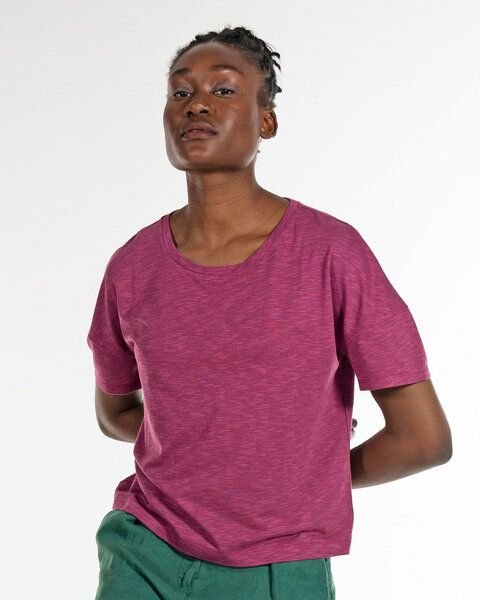 Alma & Lovis Lässiges Shirt aus leichter Bio-Baumwolle / EcoVero | Flame T
