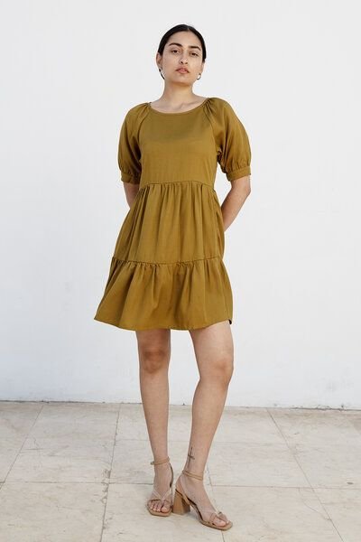 Studio Hertzberg KNIELANGES SOMMERKLEID MIT VOLANTS "ME-TA" AUS 100% TENCEL