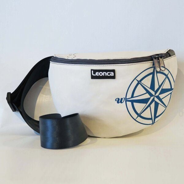 Leonca Upcycling Hip Bag aus Segel mit Kompass-Druck in 3 Größen