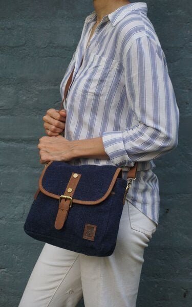 URBAN MEDLEY Crossbody sling BOO