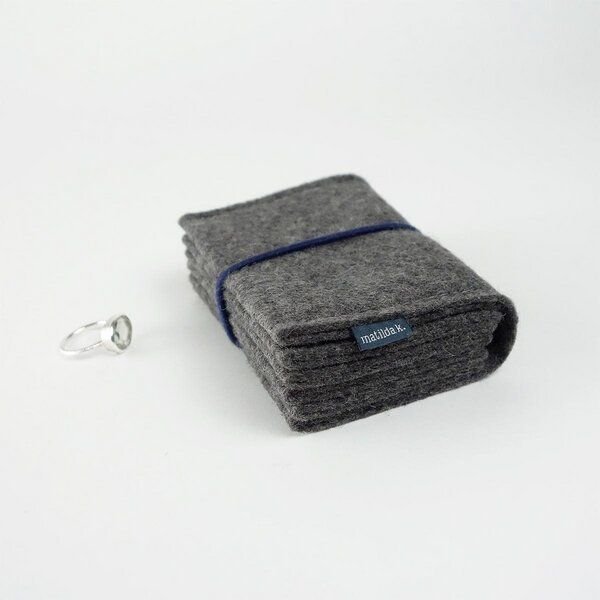 matilda k. manufaktur Schmuckaufbewahrung 'schmucknest' mittel aus Wollfilz 'matilde' mit Rundgummi-Verschluß in vielen ...