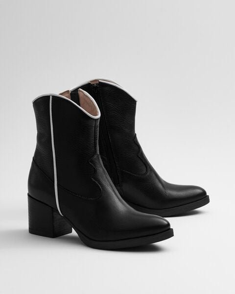 Addition Sustainable Apparel Western Stiefel aus Bio-Leder black&white