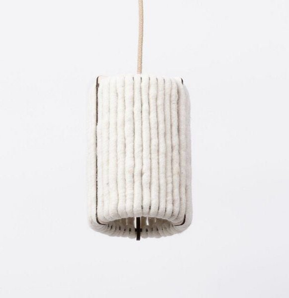 ALMUT von Wildheim Hängelampe Zylinder aus 100 % Wolle vom Tiroler Stein- und Bergschaf