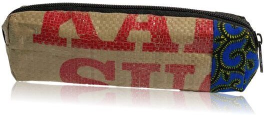 Kimuli Kleine handgenähte Kosmetiktasche aus recycelten Zuckersäcken