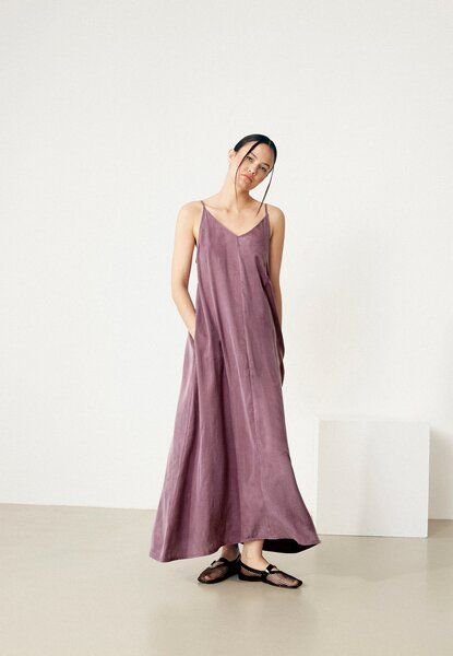 Givn Berlin Maxikleid GBROXIE aus TENCEL mit Peach-Effekt