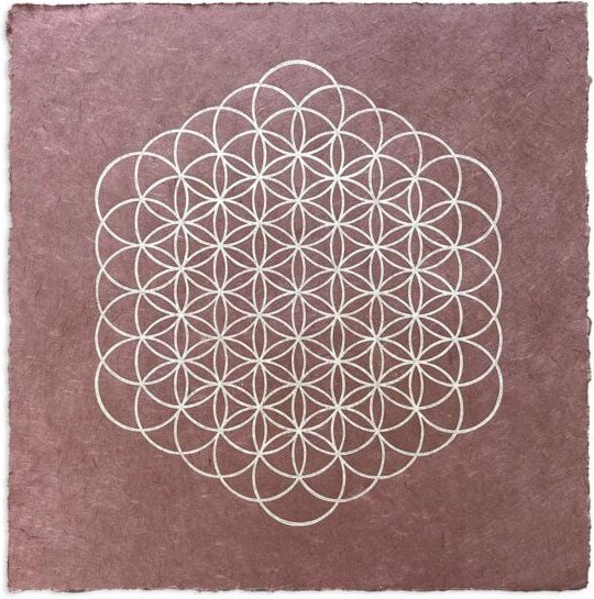 Veskor Cassiopeia BLUME DES LEBENS Heilige Geometrie Linoldruck | 35 × 35 cm | Silber auf Rosenholz