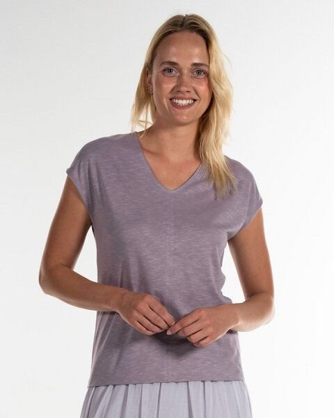 Thumbnail - Alma & Lovis Legeres V-Shirt aus leichter Bio-Baumwolle / EcoVero | Flamé V