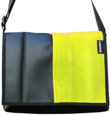 Leonca Taschen aus Feuerwehrschlauch in 3 Farben/ 5 Größen