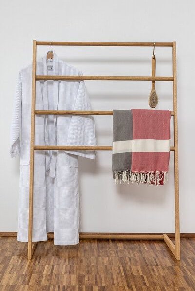 kleiderleiter_de Handtuchhalter/ Handtuchständer MARTEN aus massivem Eichenholz