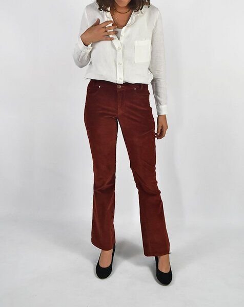 Ziegelrote nachhaltige Cordhose Zaude von Aatise