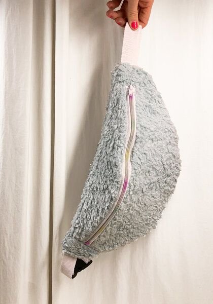 Lena Schokolade Fell HipBag cloud aus Bio-Baumwolle versch. Varianten