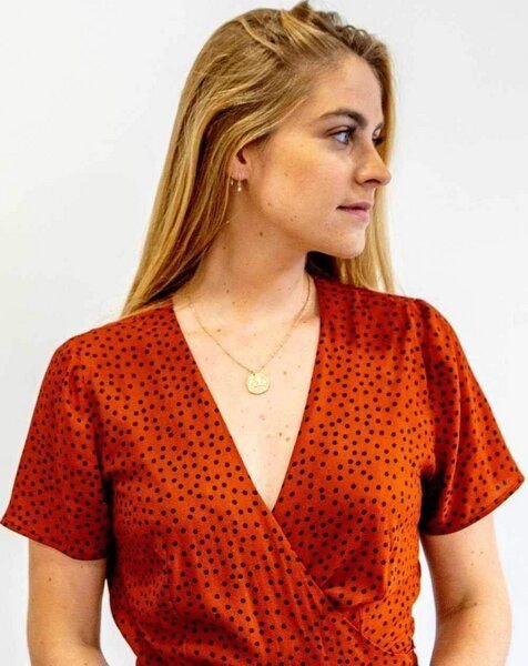 Aatise Festliches Wickelkleid aus 100% Ecovero Zady, kurzarm