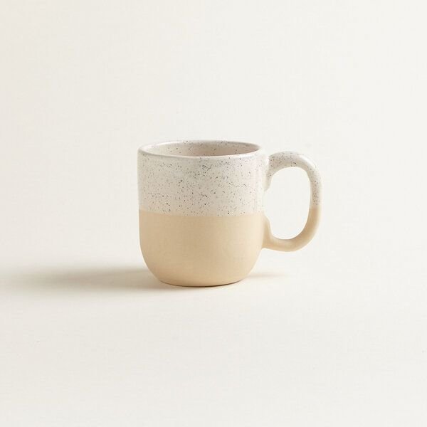 onomao Handgemachte Tasse mit Henkel aus Steinzeug | Kollektion TRADITIONELL